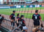 穆古鲁扎重返赛场，大比分获胜首场状态出色，湖人观众沸腾！上演精彩一战